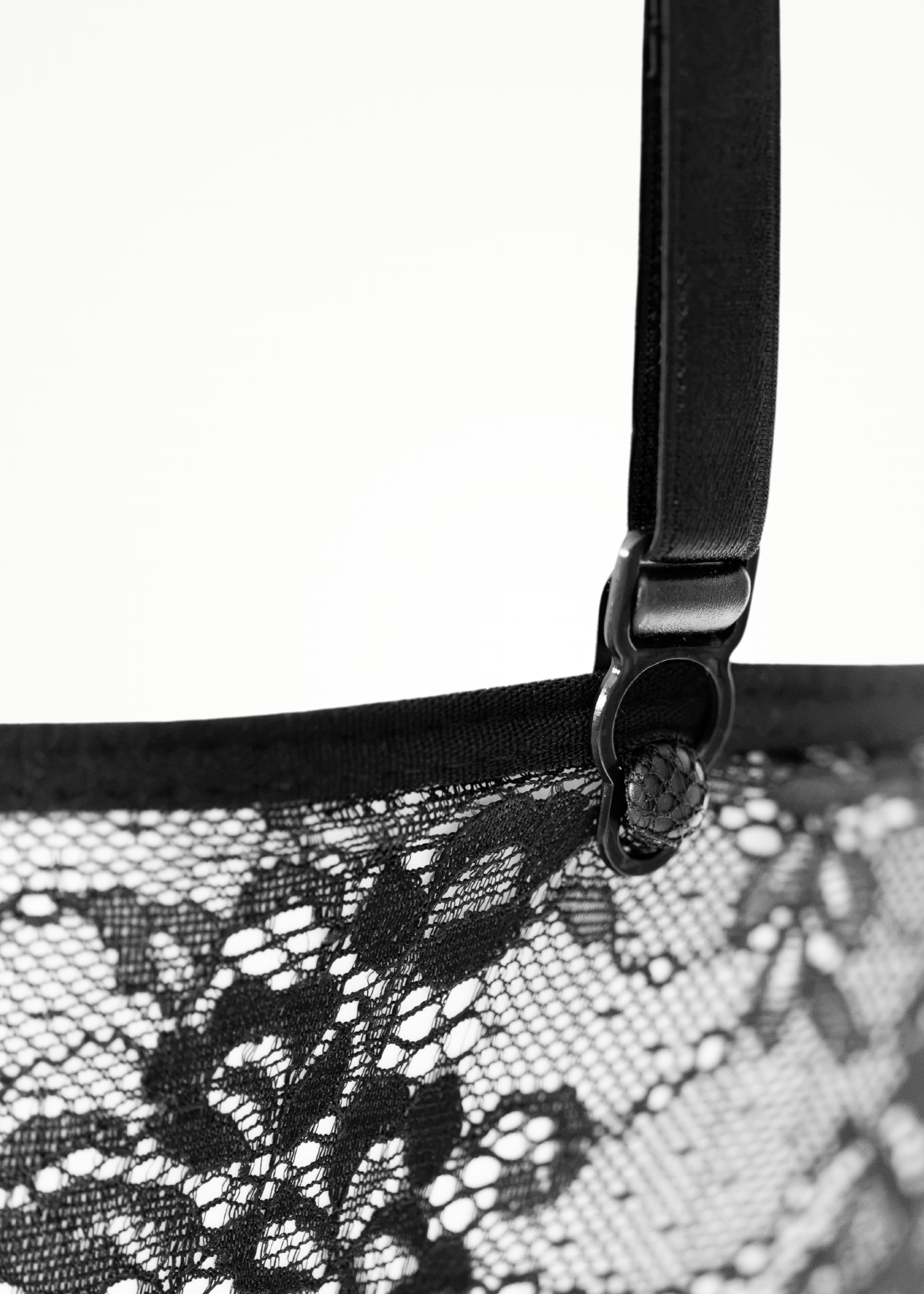 black-lace-lingerie-set